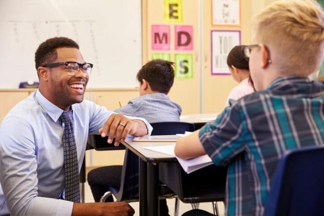 Using Praise to Enhance Student Resilience and Learning Outcomes
